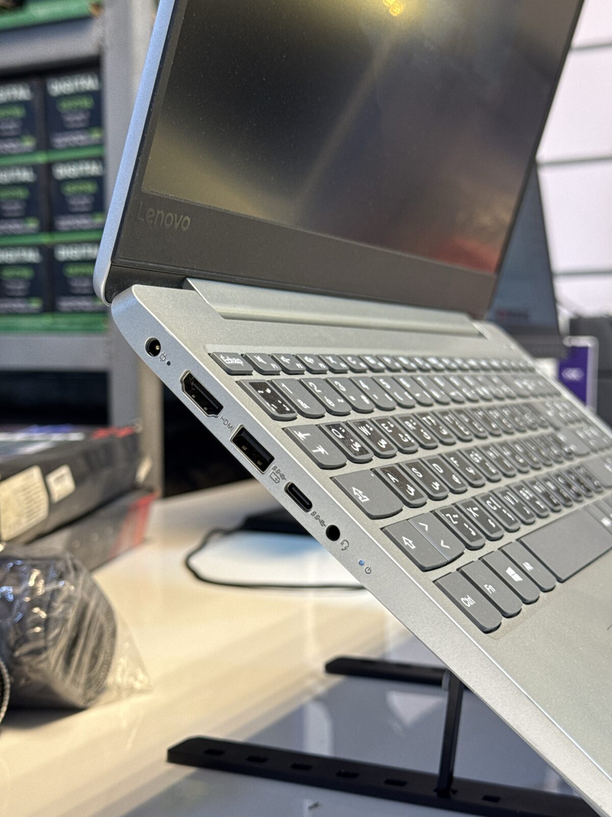 ⁦Lenovo ideapad 330s USED⁩ - الصورة ⁦8⁩