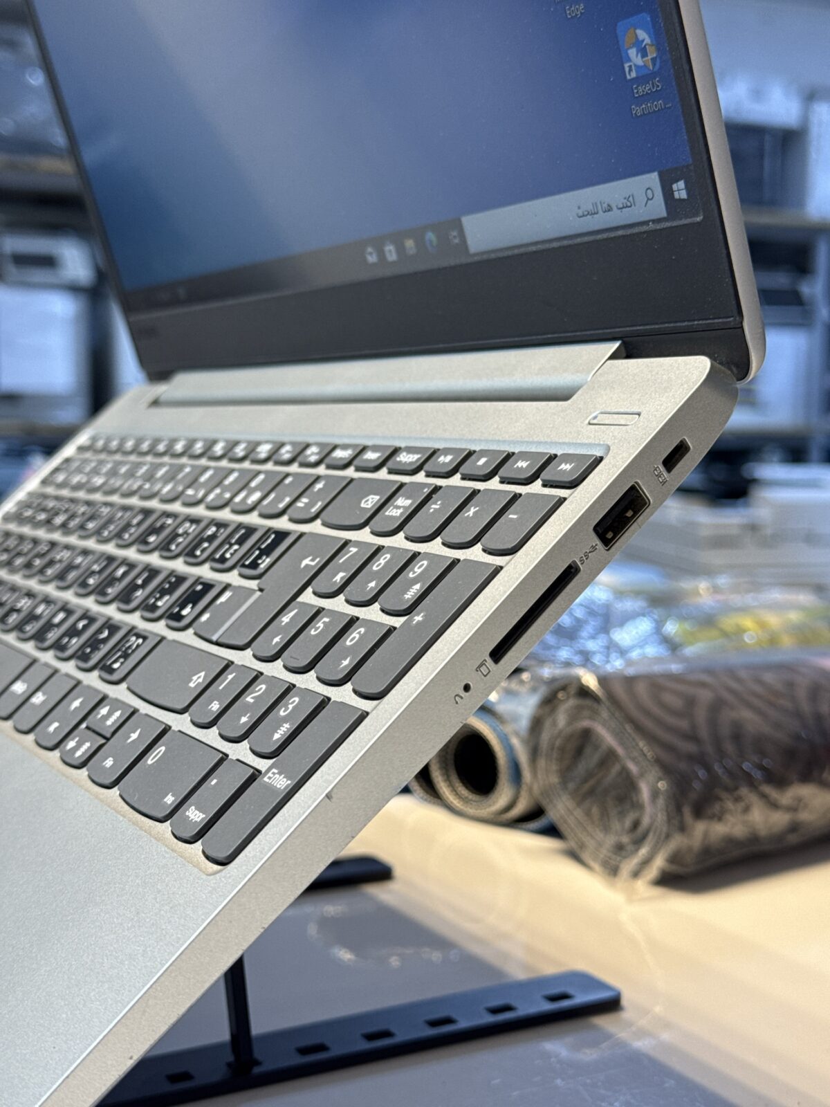 ⁦Lenovo ideapad 330s USED⁩ - الصورة ⁦7⁩