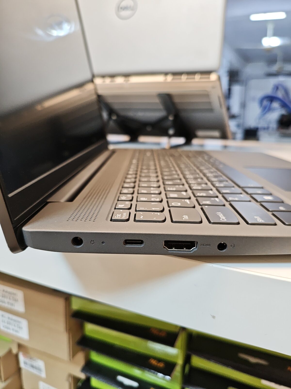 ⁦Lenovo IdeaPad5 15ITL05⁩ - الصورة ⁦4⁩