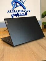 كمبيوتر محمول لينوفو حديث وسريع.